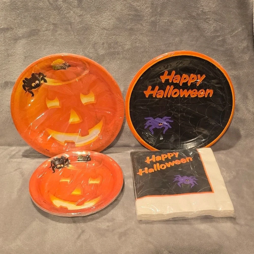 Vintage American Greetings Halloween Supplies Plates‎ Napkins Set Jack-O-Lantern